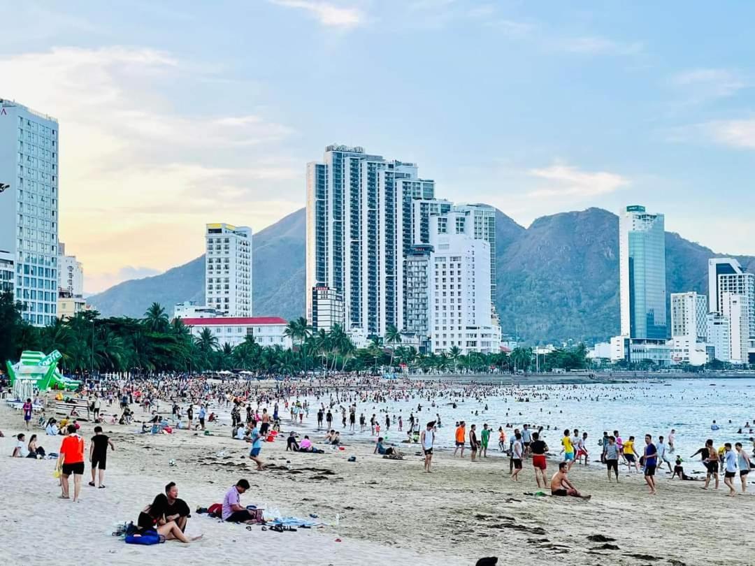 Beachfront Scenia Bay Apartment Nha Trang Chambre photo